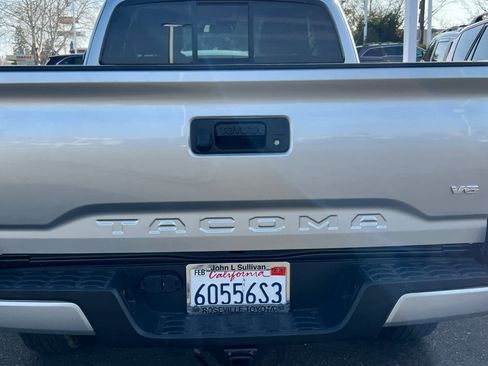 Used 2023 Toyota Tacoma SR image 16