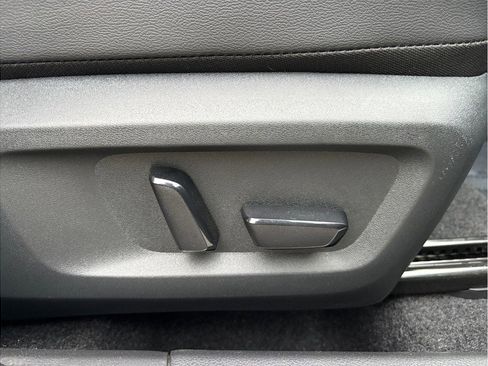 Used 2026 Nissan Rogue SL image 44