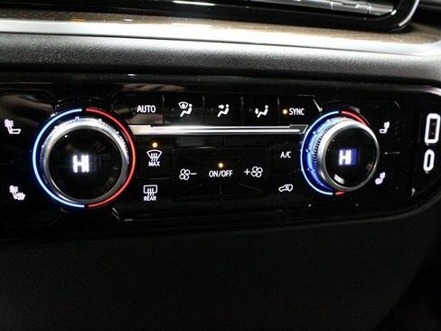 New 2026 GMC Sierra 1500 Elevation image 27