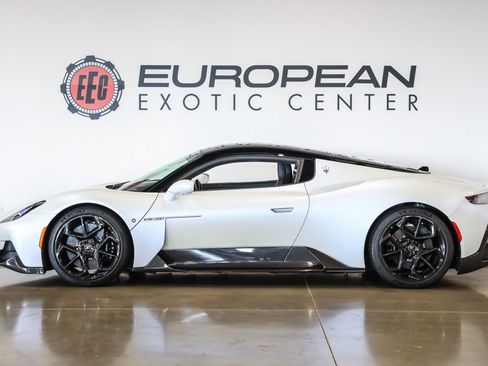 Used 2022 Maserati MC20 Coupe RWD image 9