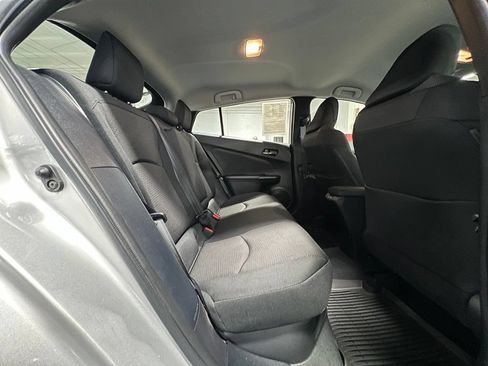 Certified 2022 Toyota Prius LE FWD image 15