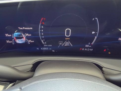 Used 2024 Cadillac XT4 Premium Luxury FWD image 23