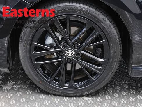 Used 2025 Toyota Camry SE FWD image 31