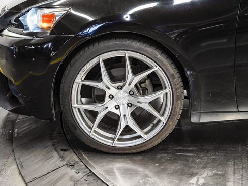 Used 2015 Lexus IS 250 RWD image 9