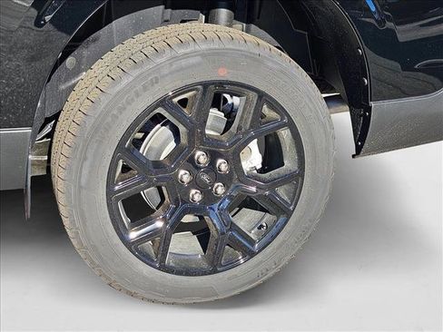 New 2025 Ford Maverick Lariat w/ Black Appearance Package image 9