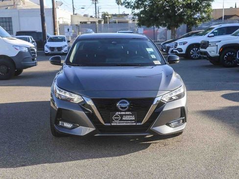 Used 2023 Nissan Sentra SR image 2