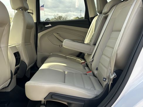 Used 2017 Ford Escape Titanium image 21