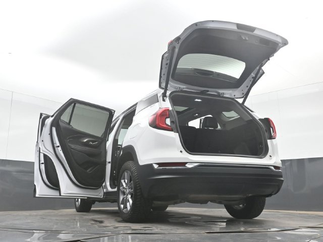 Used 2022 GMC Terrain SLT w/ Infotainment Package II FWD image 57