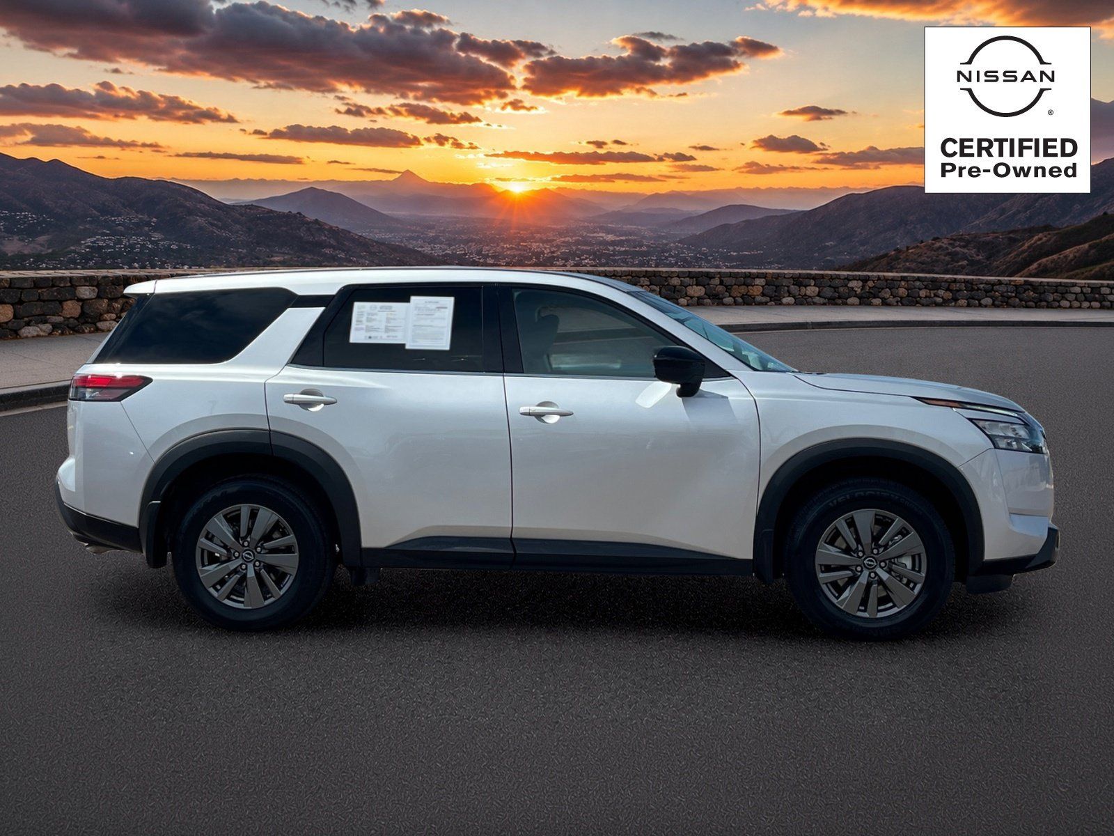 Certified 2025 Nissan Pathfinder S FWD image 6