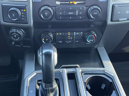 Used 2019 Ford F150 Raptor image 32