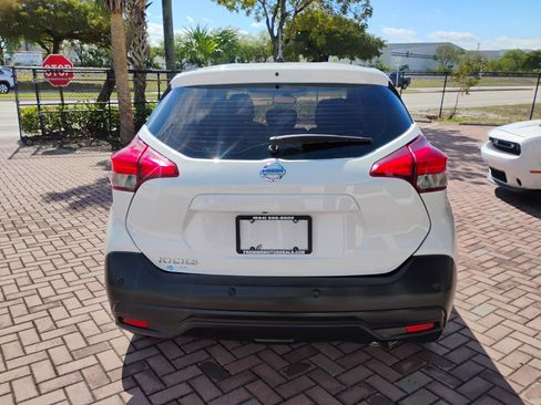 Used 2020 Nissan Kicks S image 73