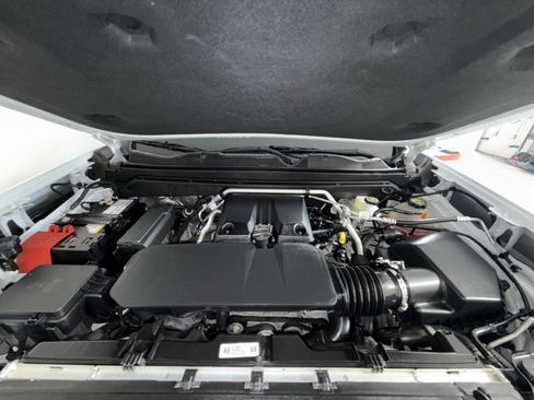 Used 2024 GMC Canyon AT4 w/ Technology Package AWD/4WD image 29