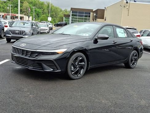 New 2026 Hyundai Elantra Sport FWD image 2