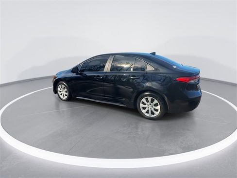 Used 2024 Toyota Corolla LE image 6
