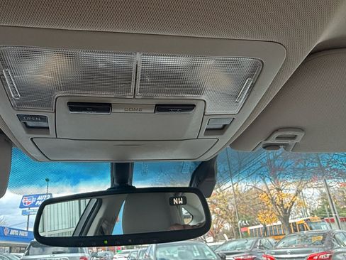 Used 2013 Toyota Avalon XLE Touring image 24