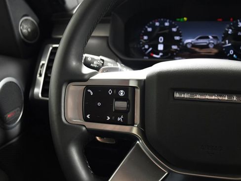 Used 2024 Land Rover Discovery Dynamic SE AWD/4WD image 29