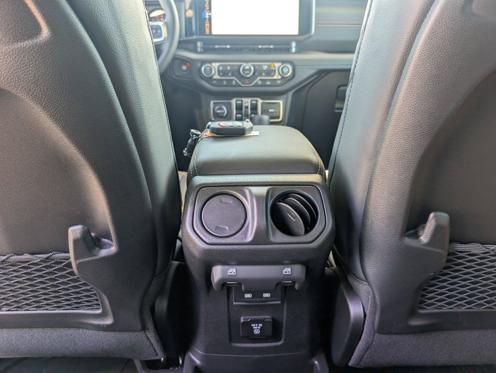New 2027 Jeep Wrangler Unlimited Sahara AWD/4WD image 34
