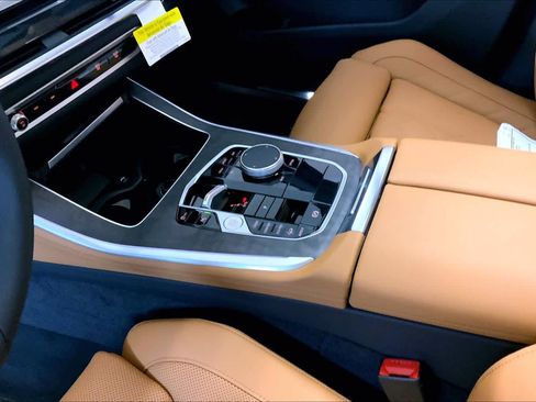 New 2026 BMW X5 xDrive40i w/ Premium Package image 7