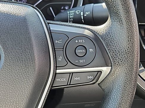 Used 2022 Toyota Camry LE FWD image 21