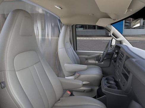 New 2025 Chevrolet Express 3500 w/ Power Convenience Package RWD image 17