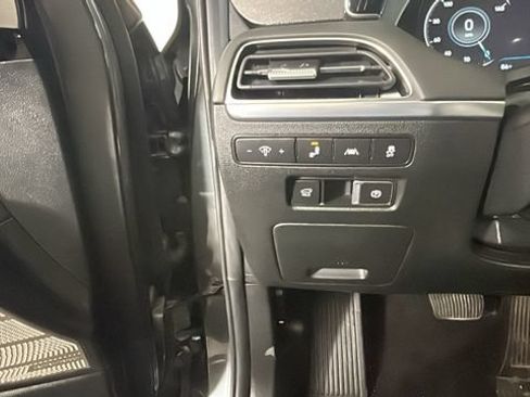 Used 2022 Hyundai Palisade Limited AWD/4WD image 18