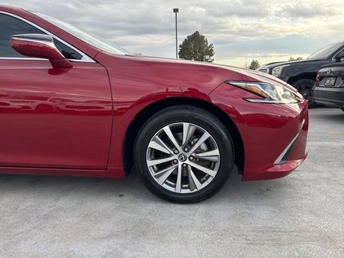 Used 2021 Lexus ES 250 w/ Premium Package image 2