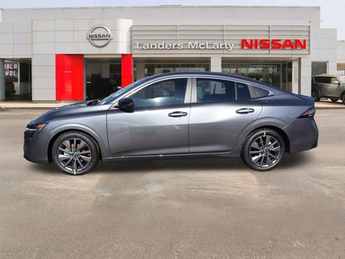 New 2026 Nissan Sentra SL w/ Floor Mat Package image 6