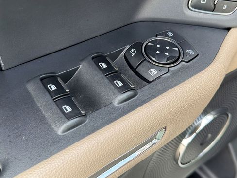 Used 2024 Ford Expedition Max XLT image 22