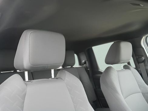 Used 2024 Toyota Tacoma SR5 AWD/4WD image 13