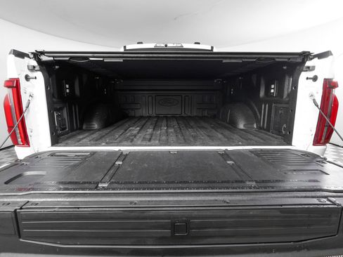 Used 2025 Ford F150 Raptor AWD/4WD image 6