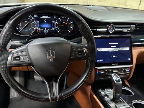 Used 2022 Maserati Quattroporte Modena Q4 image 45