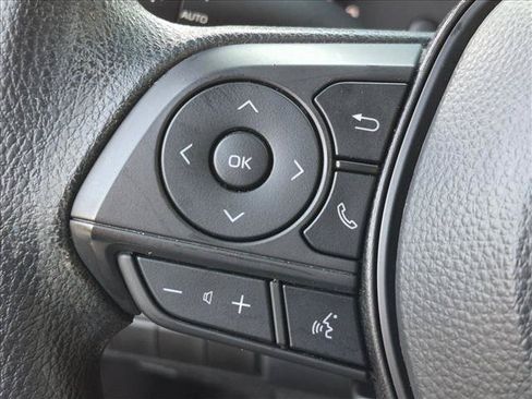 Used 2024 Toyota Corolla LE FWD image 12