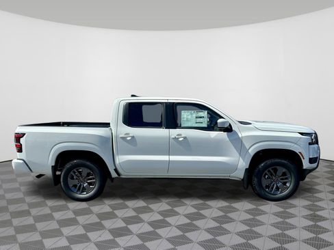 New 2026 Nissan Frontier SV AWD/4WD image 5