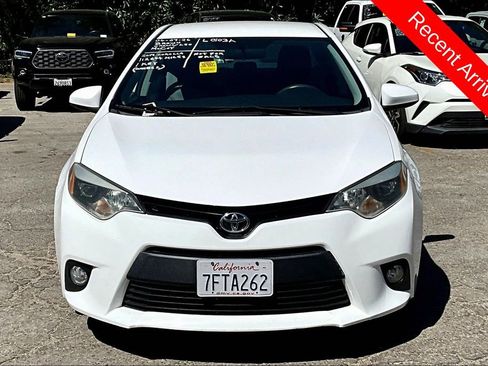 Used 2014 Toyota Corolla LE image 2