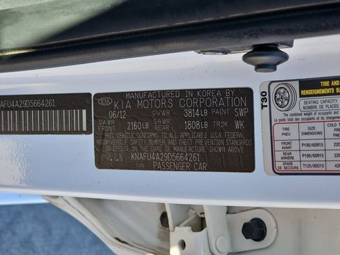 Used 2013 Kia Forte EX image 37