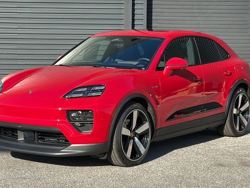 New 2026 Porsche Macan 4 Electric AWD/4WD image 1
