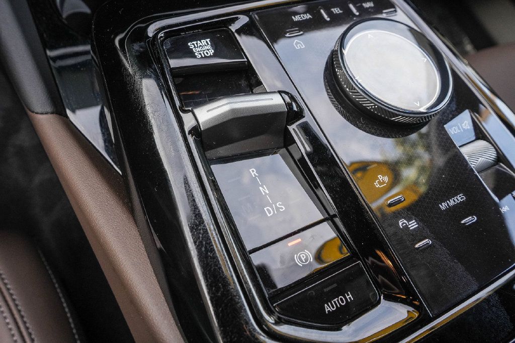 Used 2026 BMW 530i RWD image 19