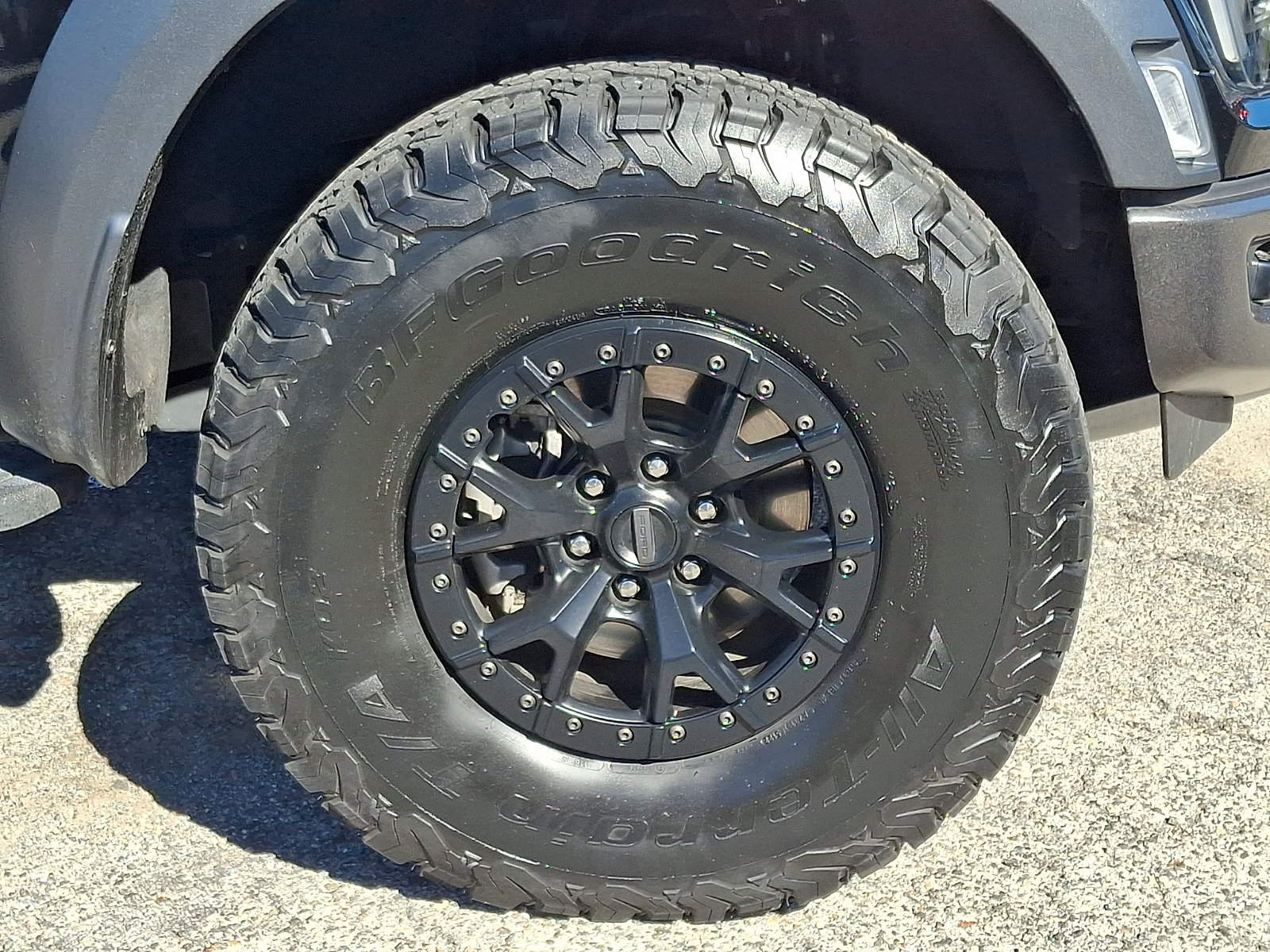 Certified 2023 Ford F150 Raptor w/ Raptor 37 Performance Package AWD/4WD image 11