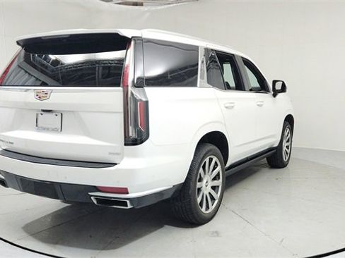 Used 2021 Cadillac Escalade Premium Luxury Platinum w/ Heavy-Duty Trailer Package image 5