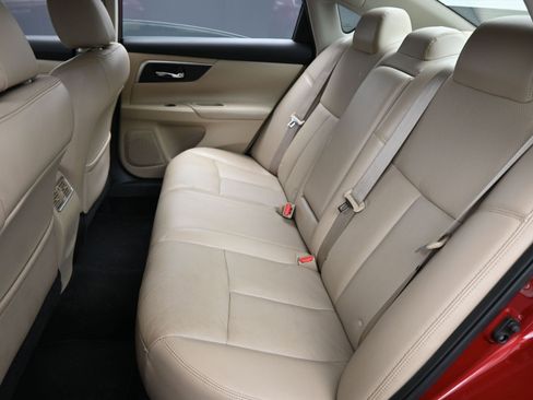 Used 2017 Nissan Altima 2.5 SL w/ 2.5 Technology Package image 12