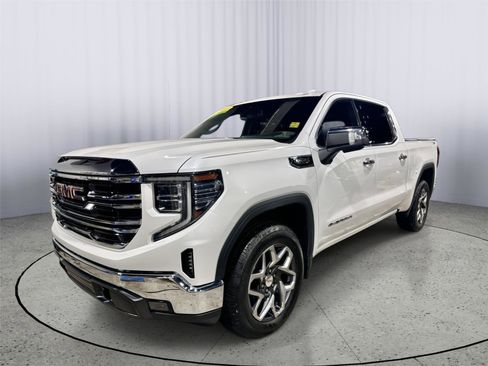 Used 2023 GMC Sierra 1500 SLT w/ SLT Premium Package image 12