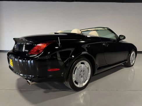 Used 2004 Lexus SC 430 Convertible RWD image 4
