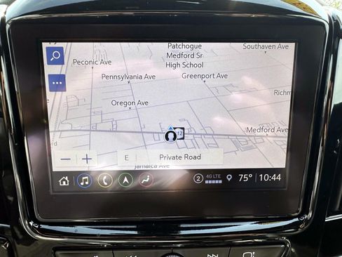 Used 2023 Chevrolet Traverse RS AWD/4WD image 21