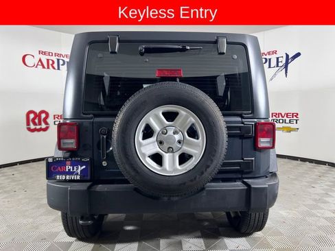 Used 2017 Jeep Wrangler Unlimited Sport w/ Connectivity Group image 7