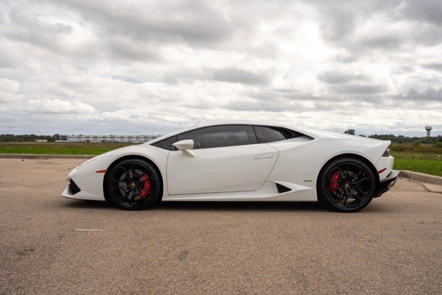 Used 2015 Lamborghini Huracan LP 610-4 AWD/4WD image 4