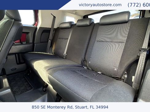 Used 2007 Toyota FJ Cruiser 4WD image 16