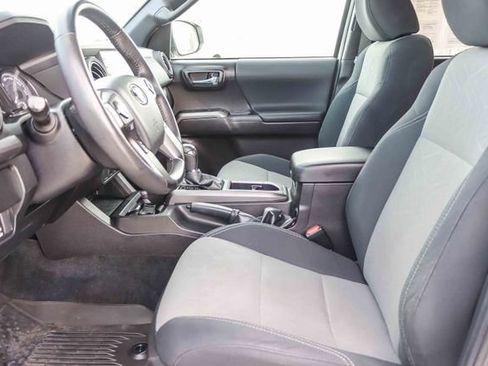 Used 2023 Toyota Tacoma TRD Off-Road image 20