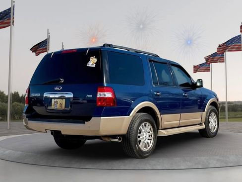 Used 2012 Ford Expedition XLT image 7