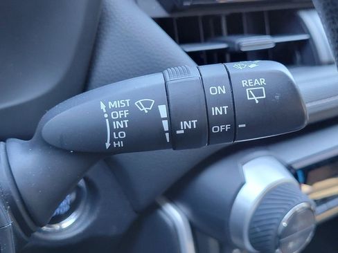 Used 2022 Toyota RAV4 XLE image 30