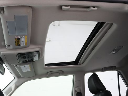 Used 2024 Toyota 4Runner Limited RWD image 28